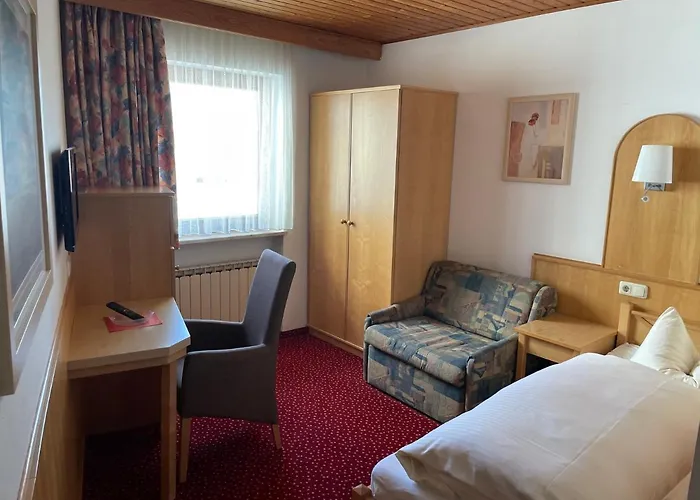 Pensionat Blauer Bock - Hotel-garni 4*